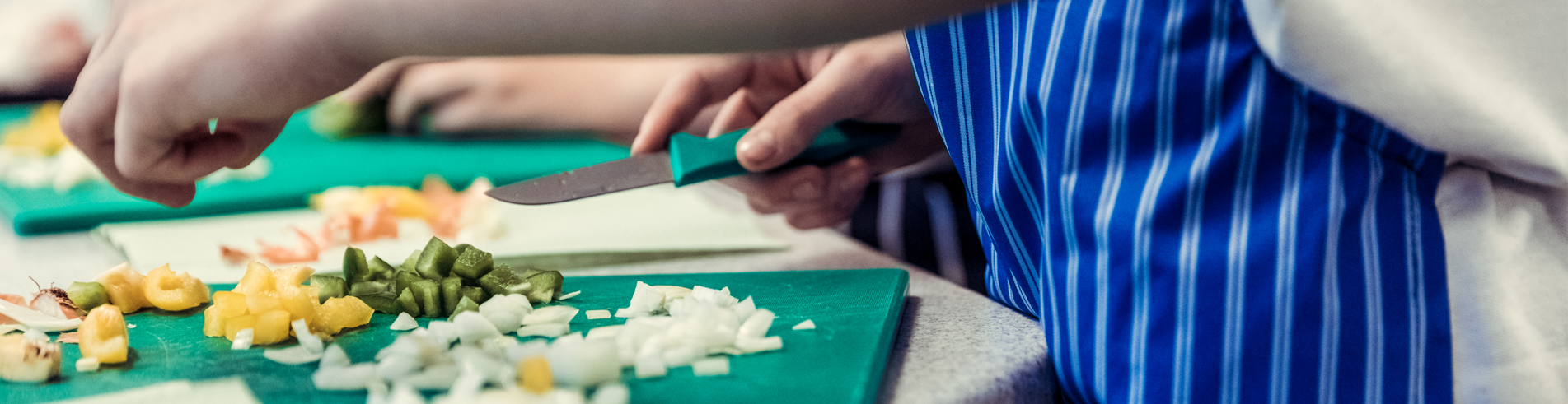 Man chopping vegtables